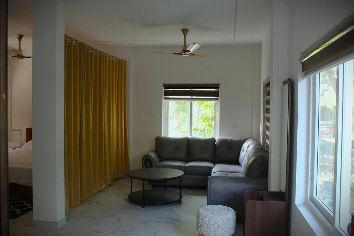 Beez Den Private Pool Villa Alappuzha